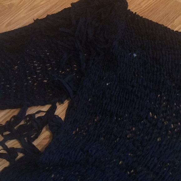 Black infiniti scarf - Picture 5 of 5